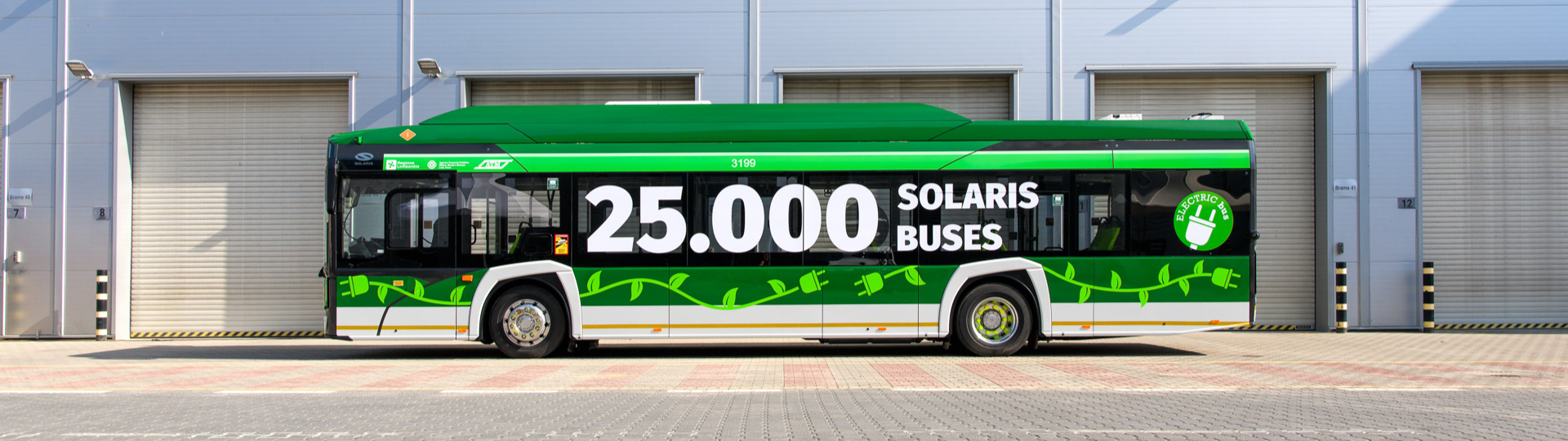 Solaris celebrates: 25,000 vehicles produced and the 25th anniversary of the launch of the Urbino brand