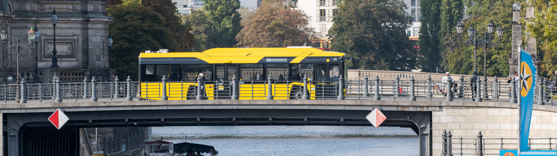 Berlin receives 90 electric Solaris buses